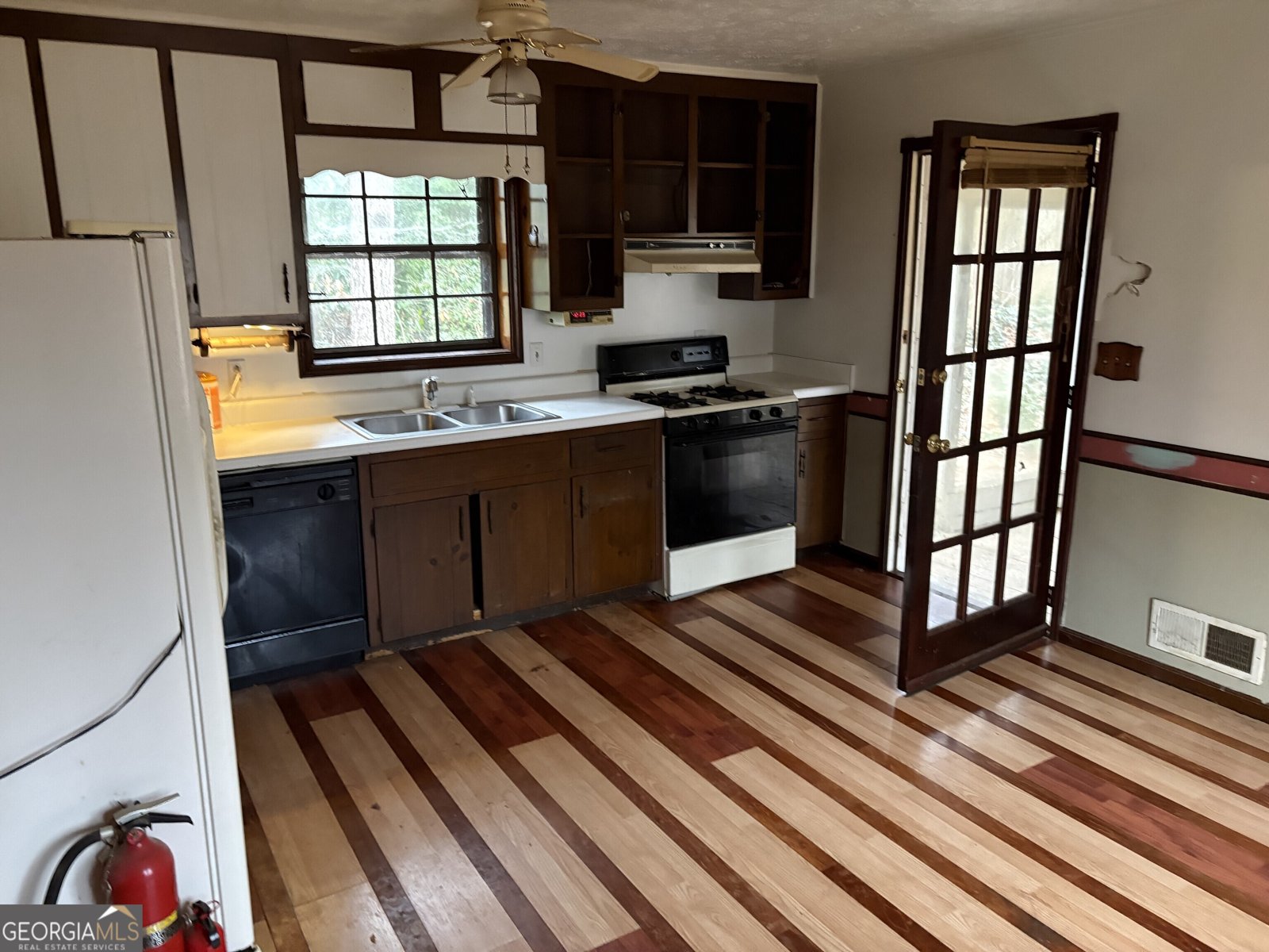 368 Nottingham Way Marietta - Photo 7