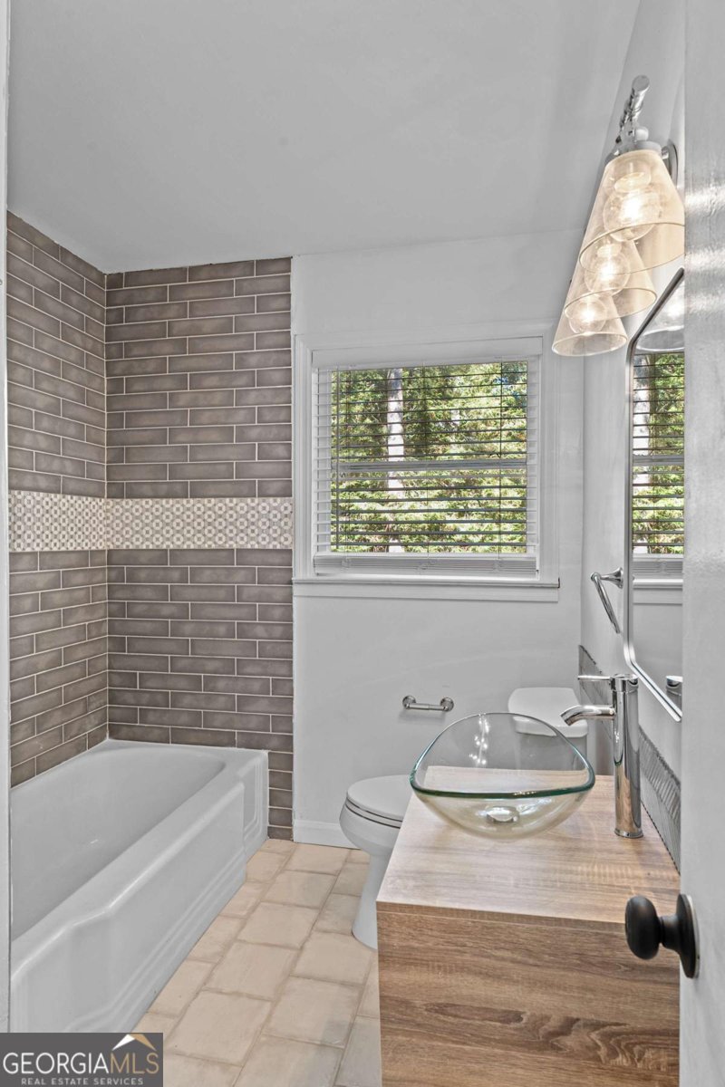 2150 Azalea Circle Decatur - Photo 6