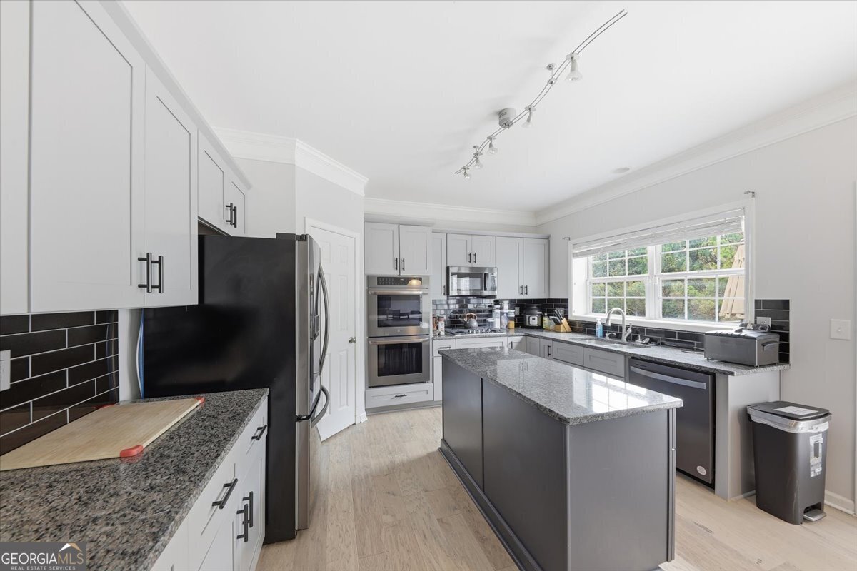 139 Susobell Place Woodstock - Photo 19