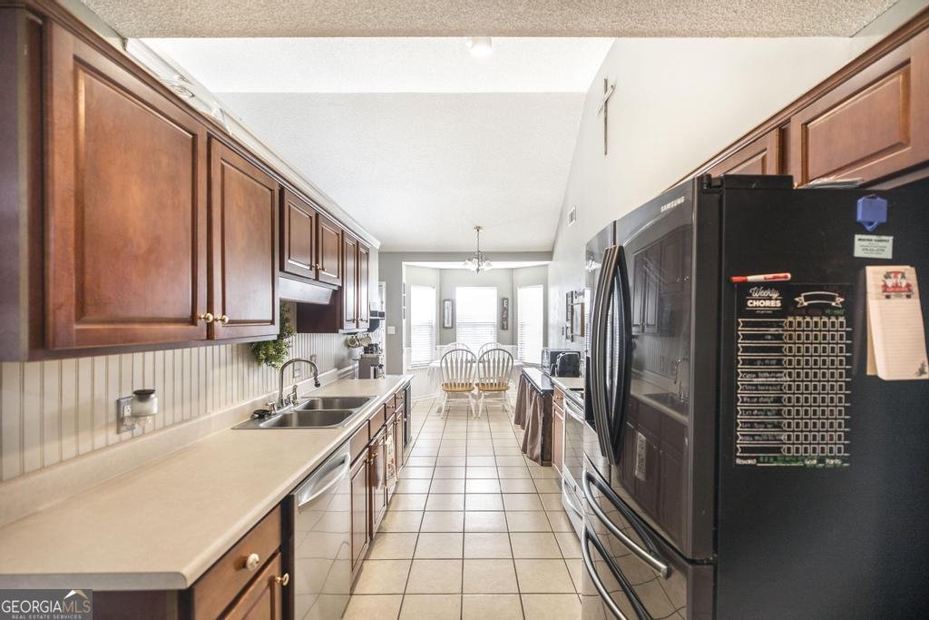 122 Knights Bridge Warner Robins - Photo 12