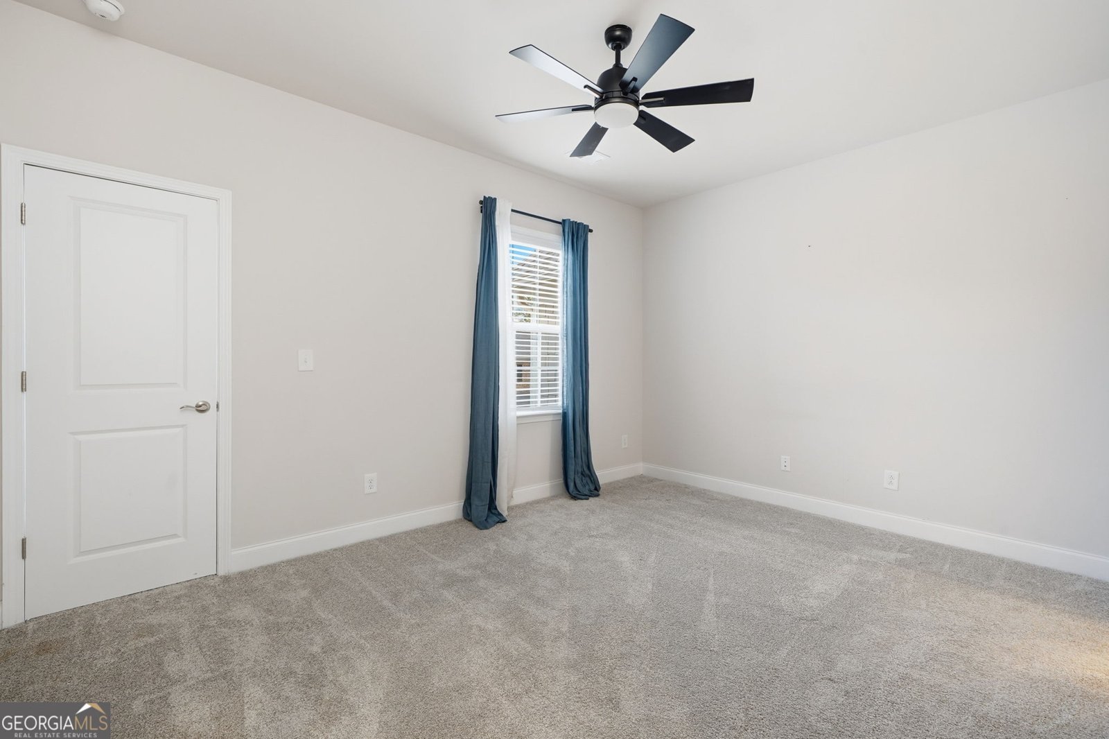 207 Holden Way Woodstock - Photo 33