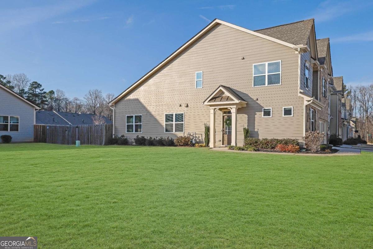 2910 Bishopstone Way Cumming - Photo 1