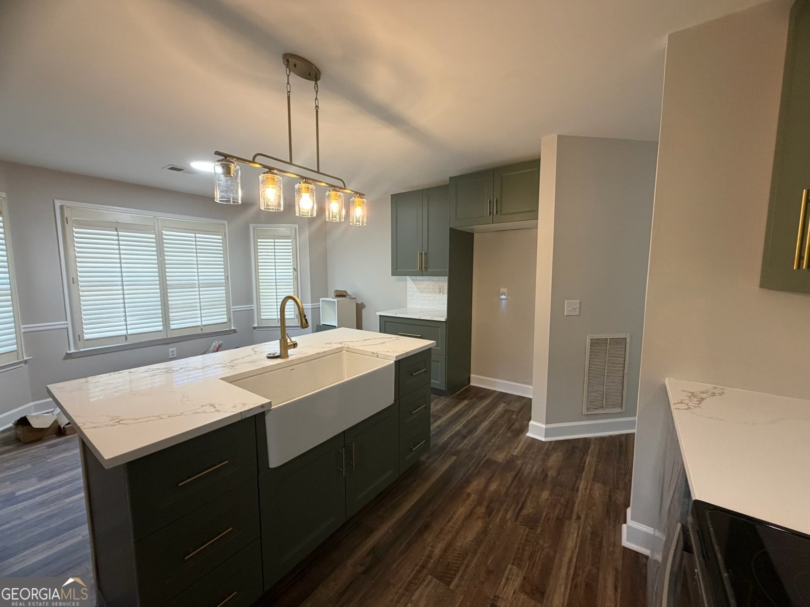 60 Elmwood Drive Sharpsburg - Photo 8