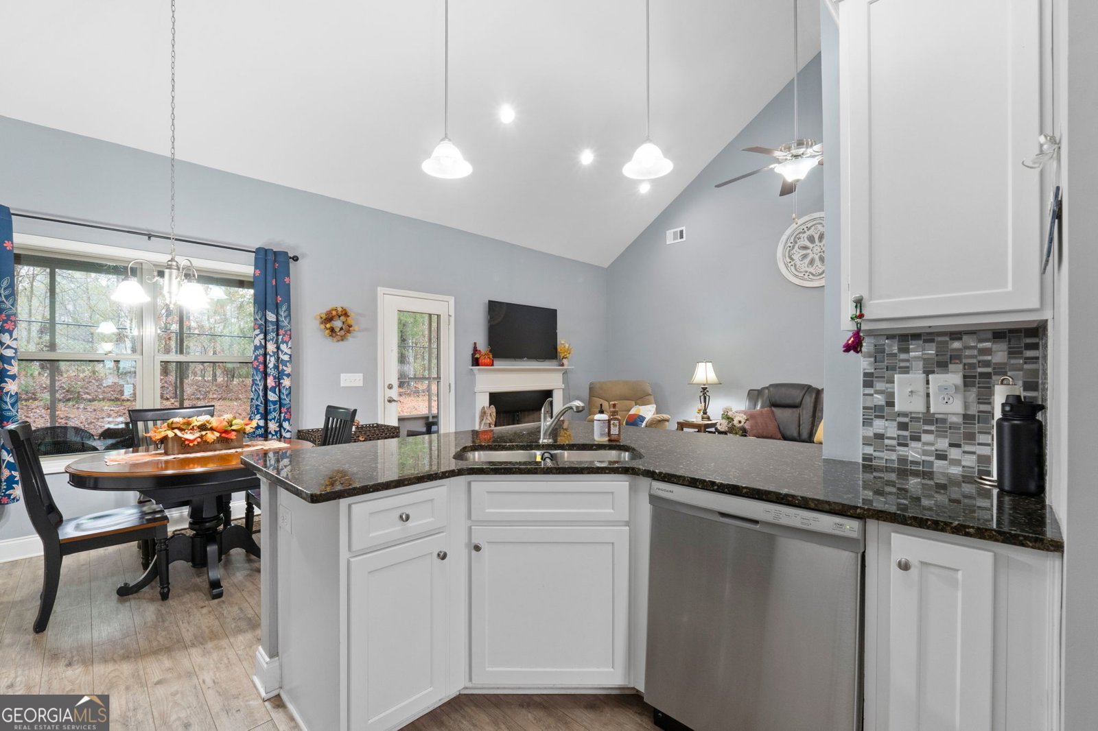 110 Coulter Woods Drive Locust Grove - Photo 15