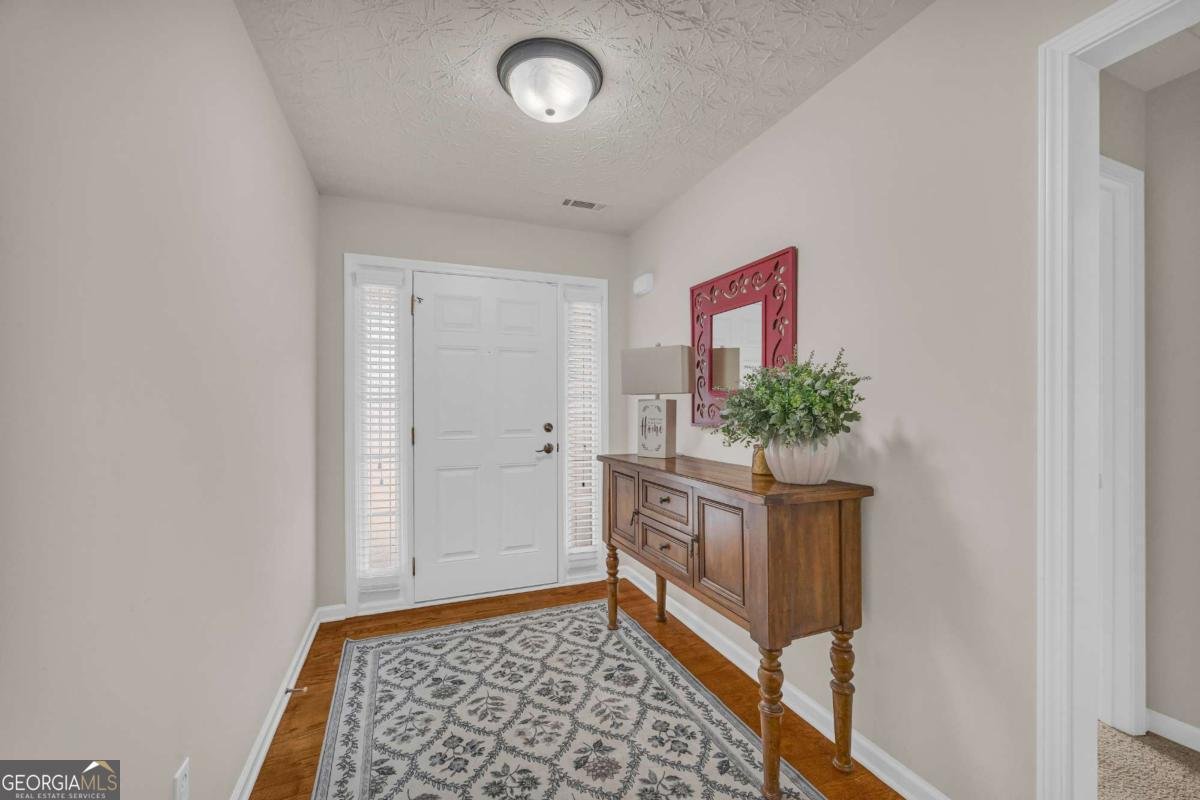 559 Bellbrook Lane Lawrenceville - Photo 6