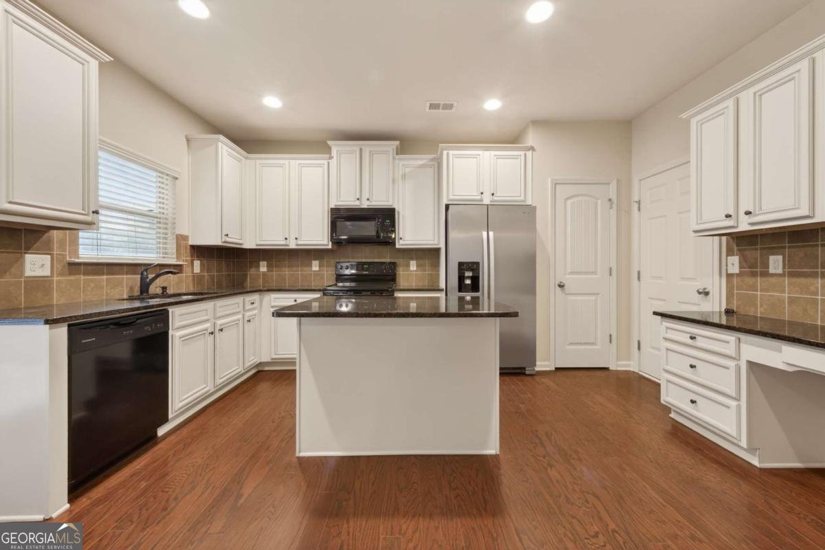 1925 Homeside Drive Cumming - Photo 14