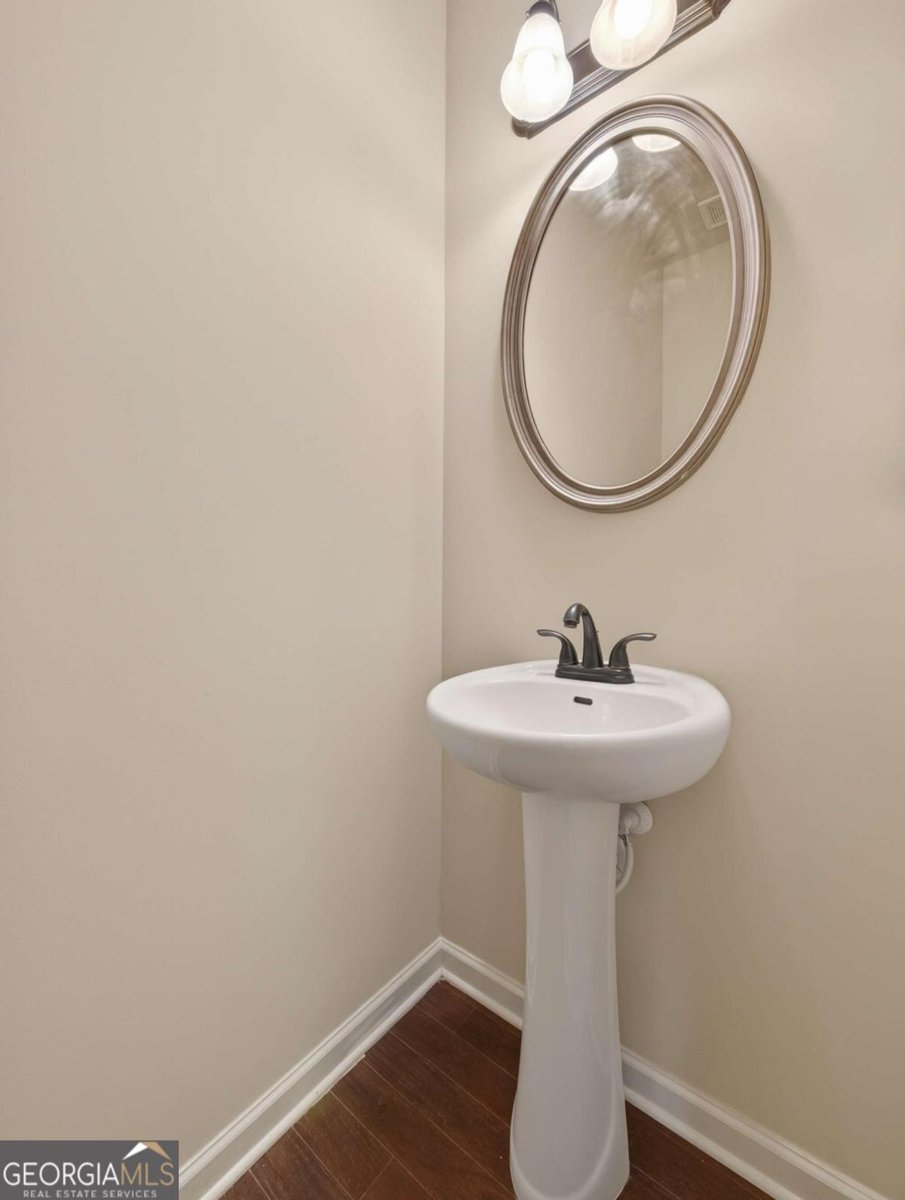 1925 Homeside Drive Cumming - Photo 6