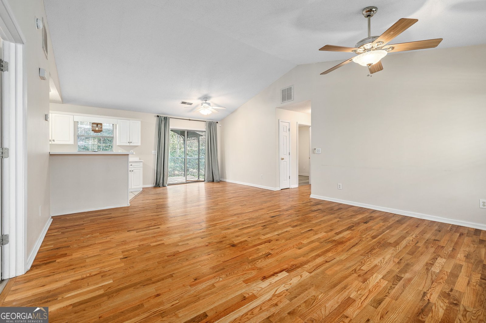 226 Chestnut Avenue Demorest - Photo 6