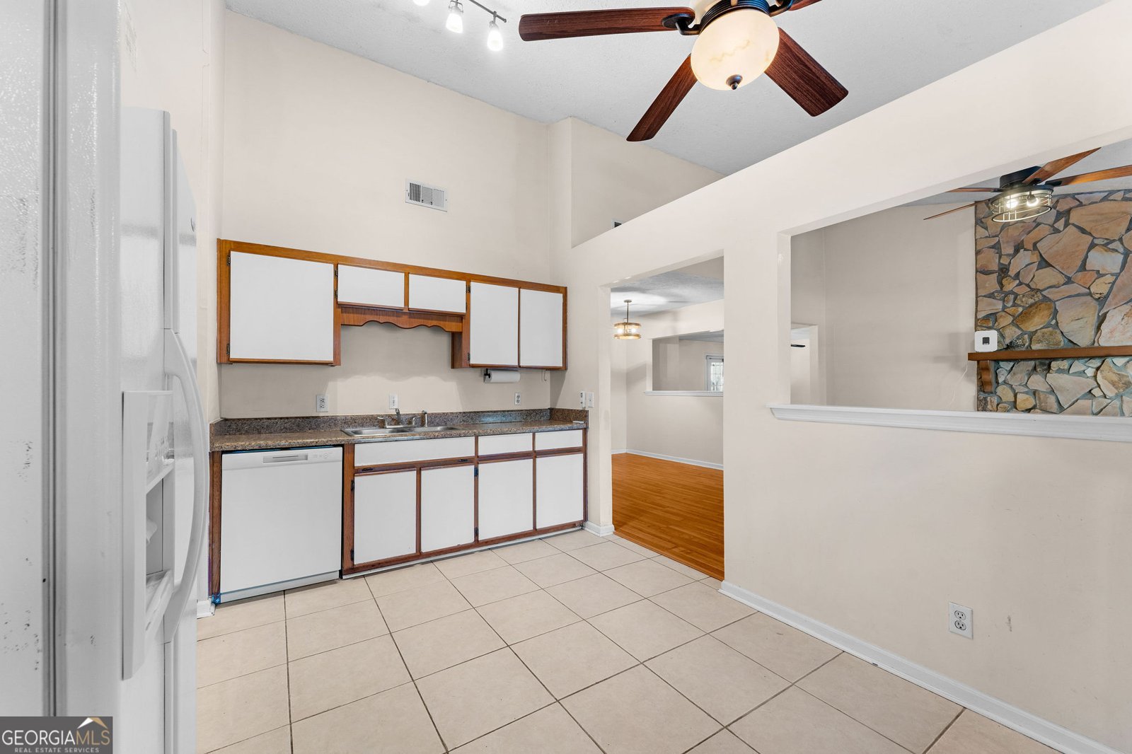 207 Whippoorwill Lane Richmond Hill - Photo 13