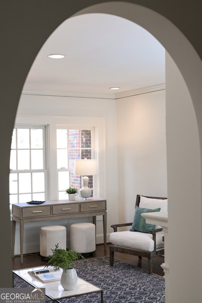 1077 Lanier Boulevard Atlanta - Photo 9