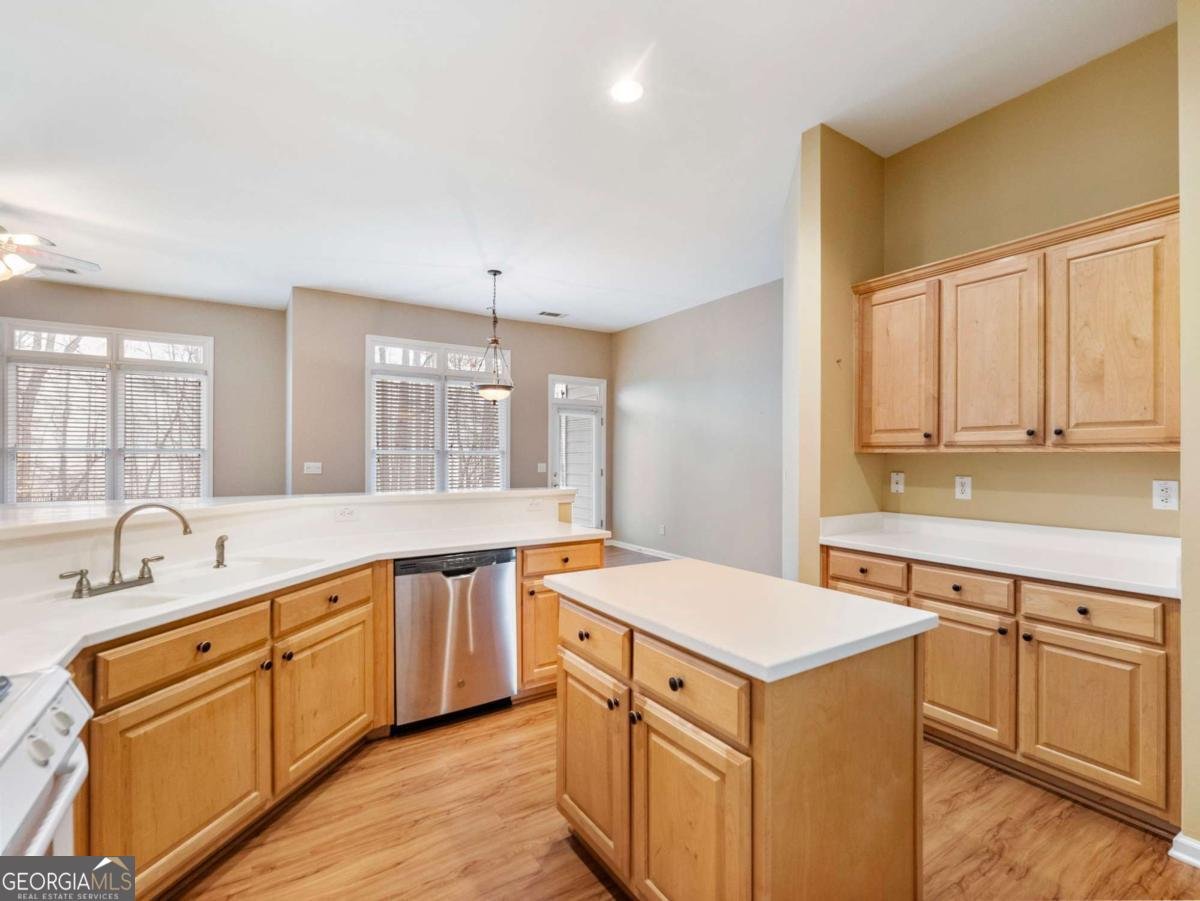 894 Fairview Club Circle Dacula - Photo 18