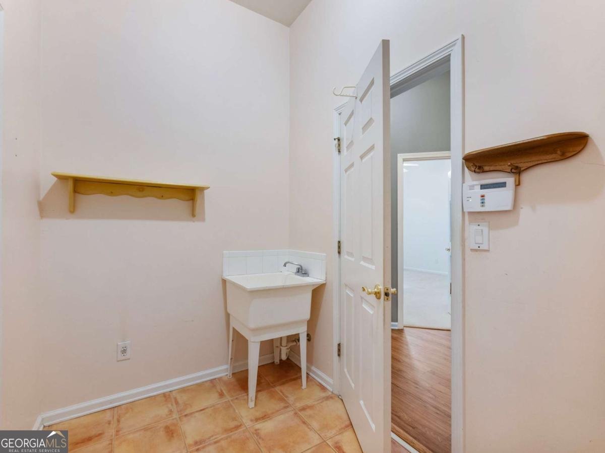 894 Fairview Club Circle Dacula - Photo 35