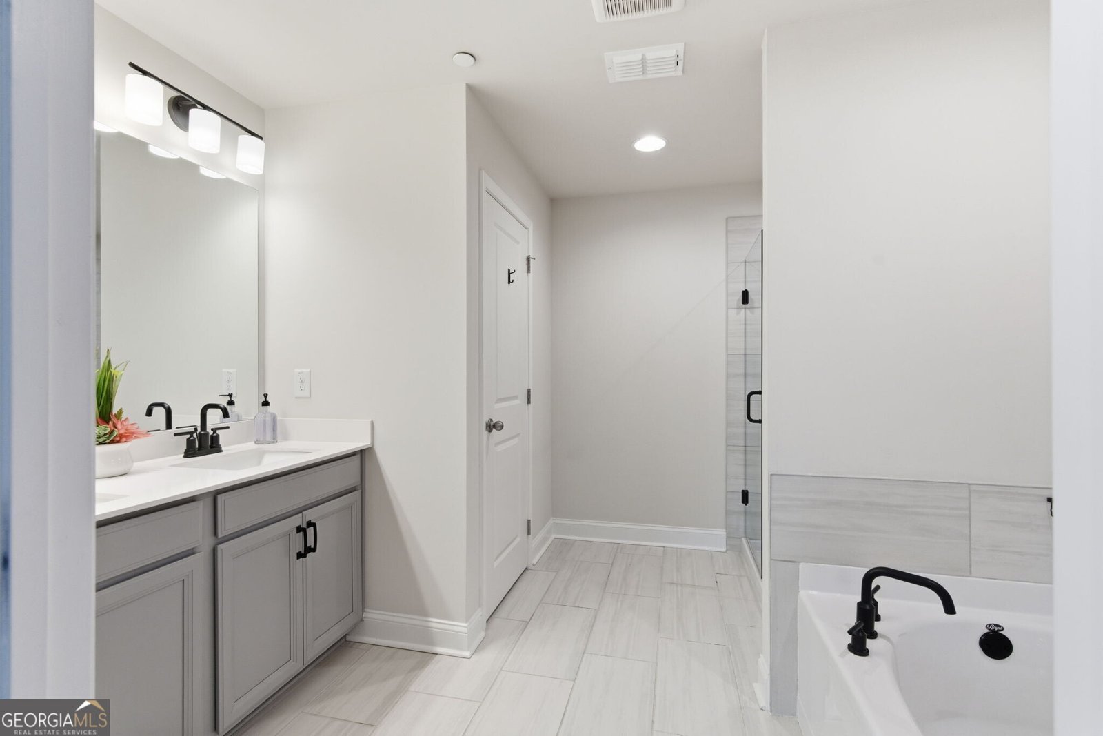 325 Hayden Circle Woodstock - Photo 25