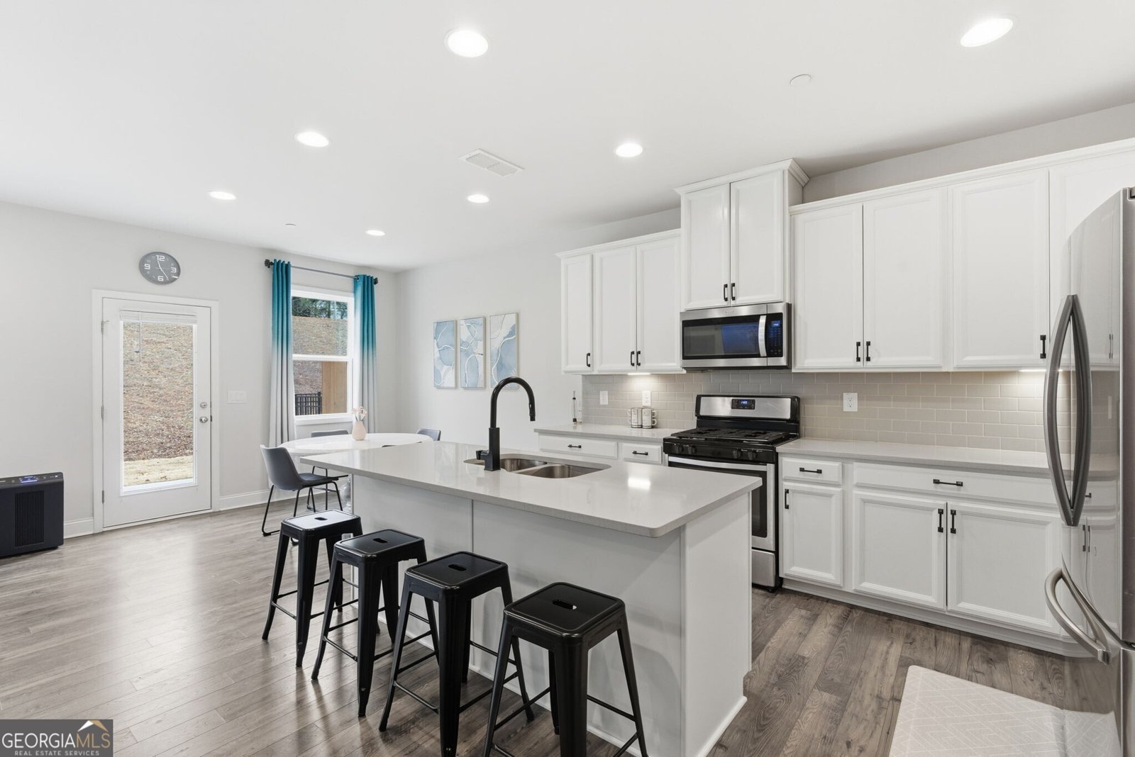 325 Hayden Circle Woodstock - Photo 6