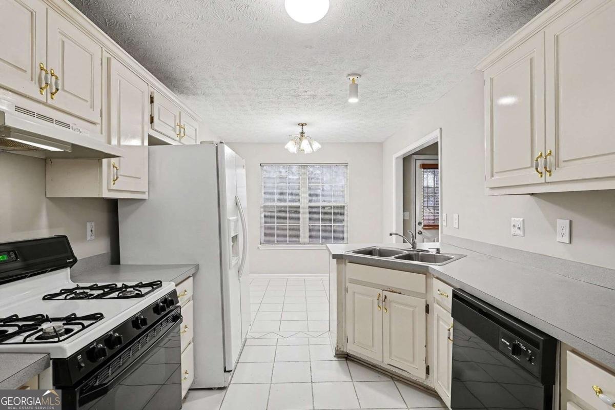 11790 Spring Lake Way Fayetteville - Photo 9