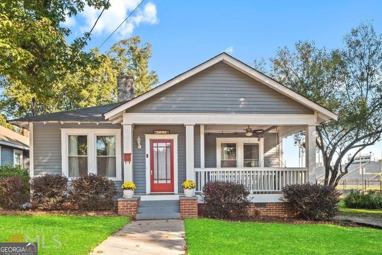 323 COLLEGE Street Griffin - Photo 1