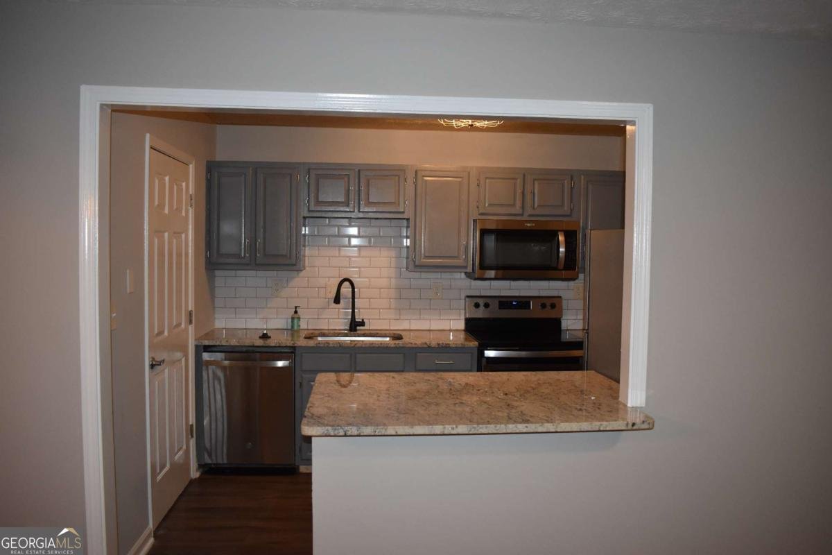 3923 Woodridge Way Tucker - Photo 7