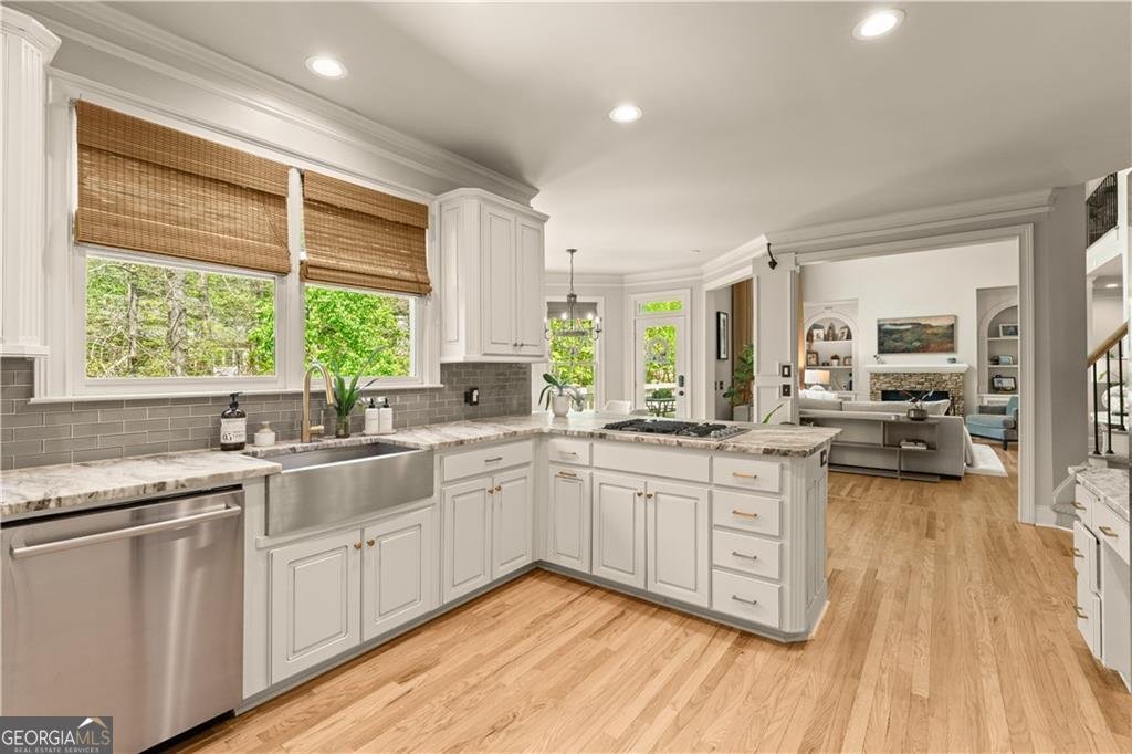 355 Hurst Bourne Lane Johns Creek - Photo 11