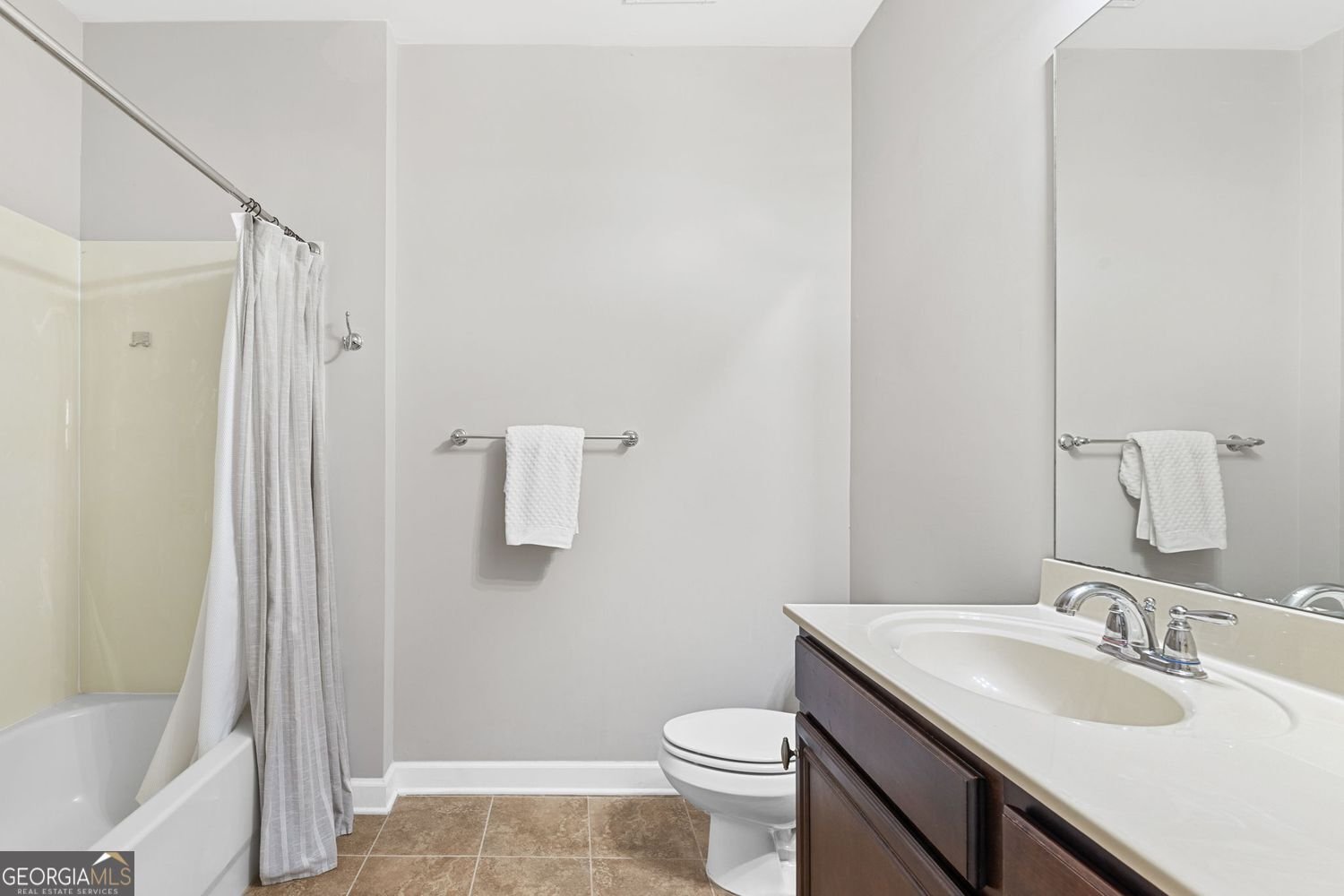 7265 Glisten Avenue Sandy Springs - Photo 13