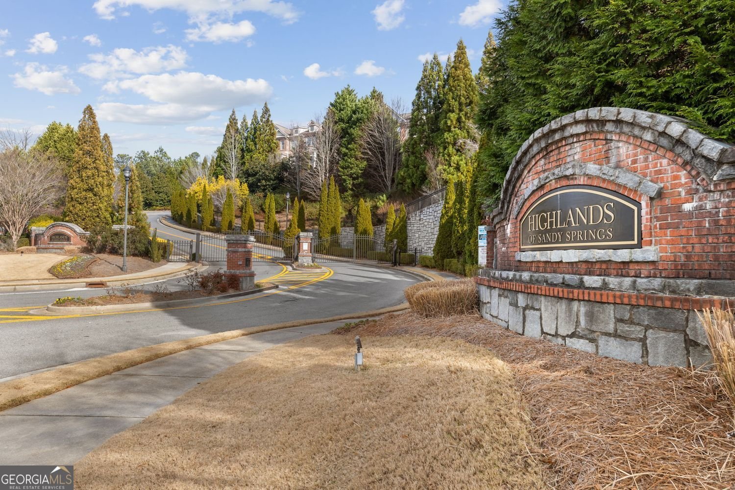 7265 Glisten Avenue Sandy Springs - Photo 18