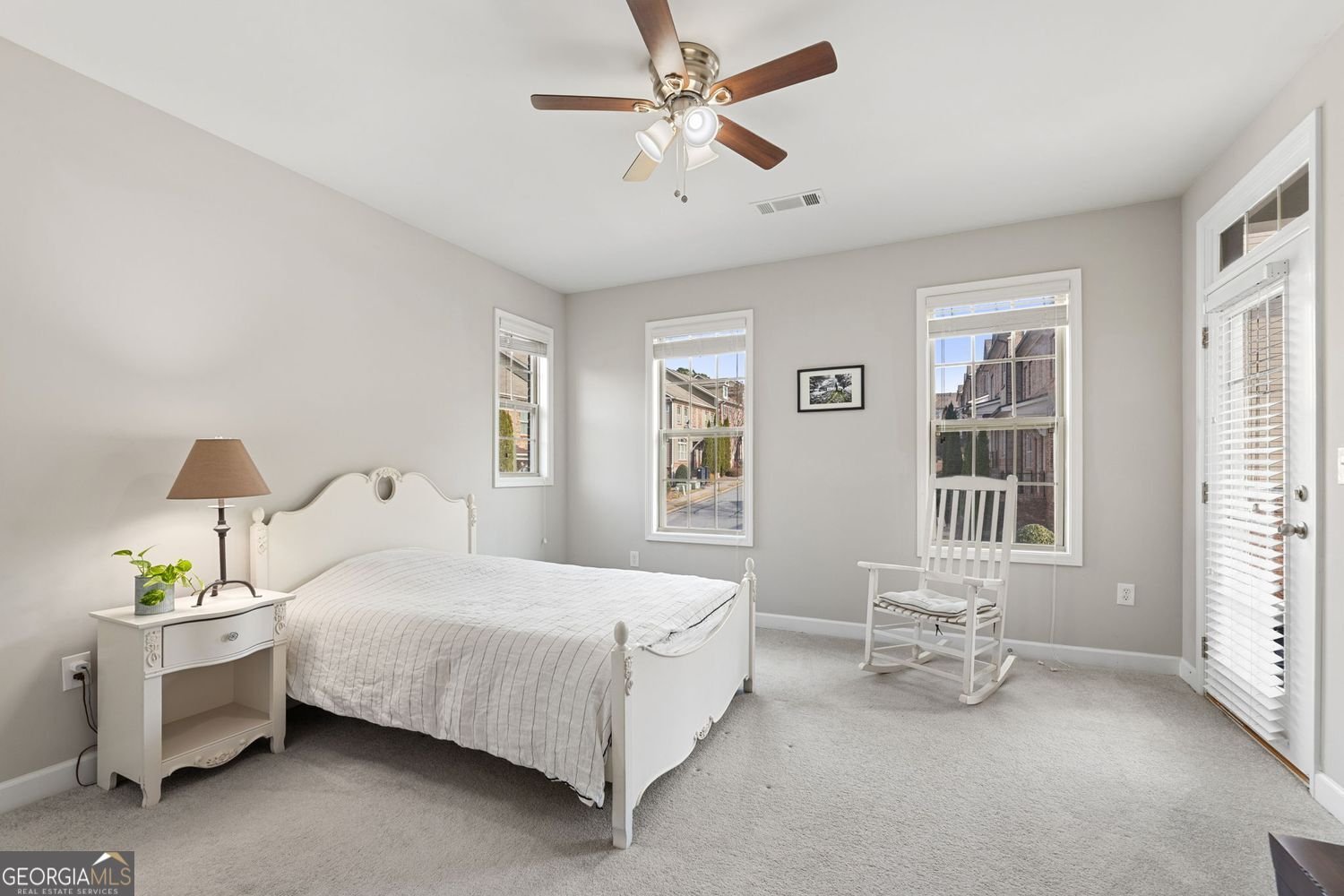 7265 Glisten Avenue Sandy Springs - Photo 9