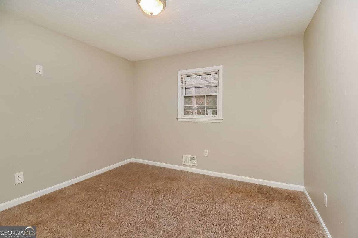 4033 Emerald North Circle Decatur - Photo 17