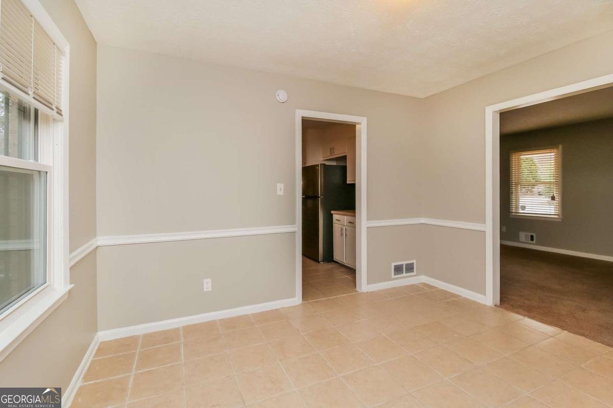 4033 Emerald North Circle Decatur - Photo 6