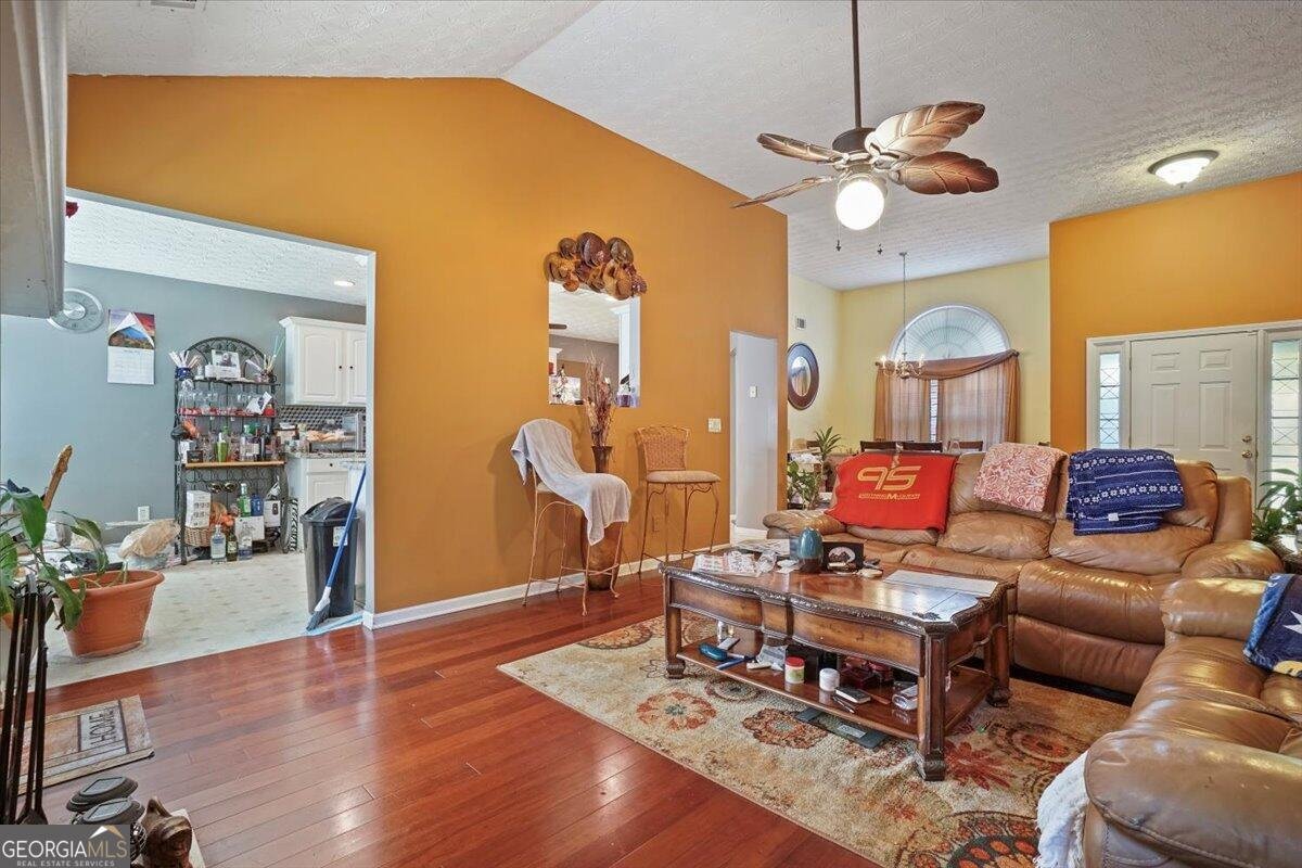 915 Harbins View Drive Dacula - Photo 10