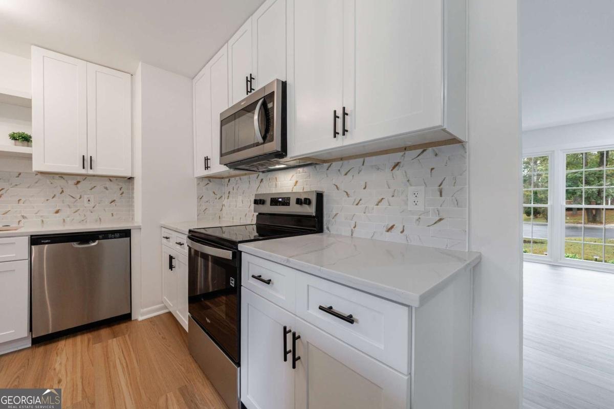 4360 Sasanqua Court Tucker - Photo 13