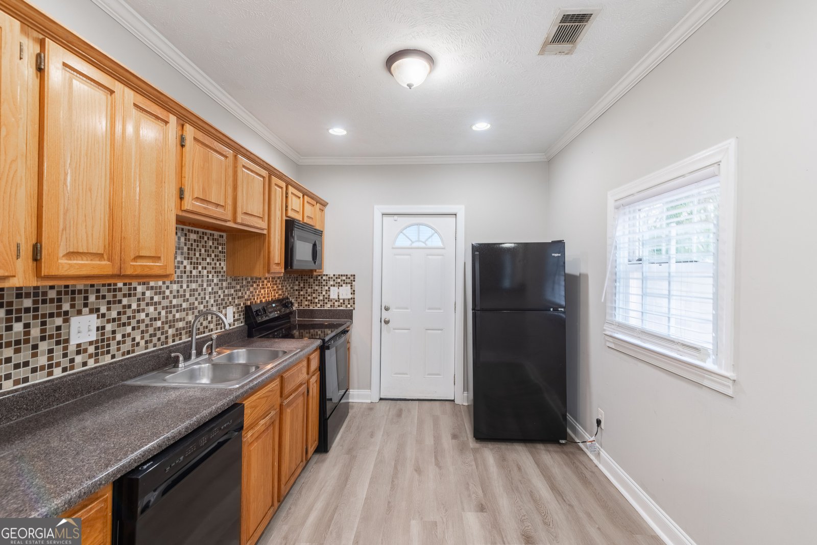 3136 Point Street East Point - Photo 11