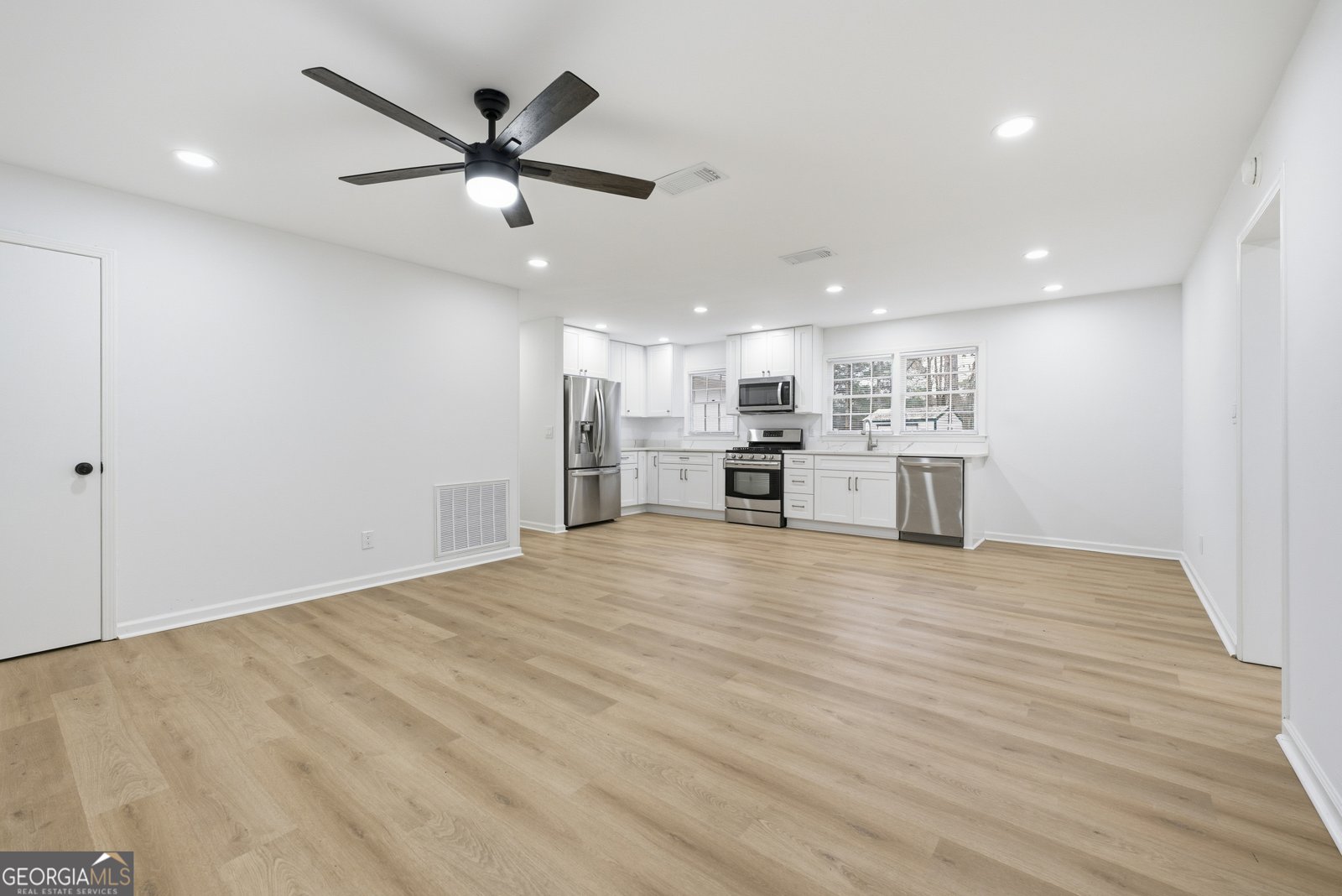 2095 Mulkey Road Marietta - Photo 8