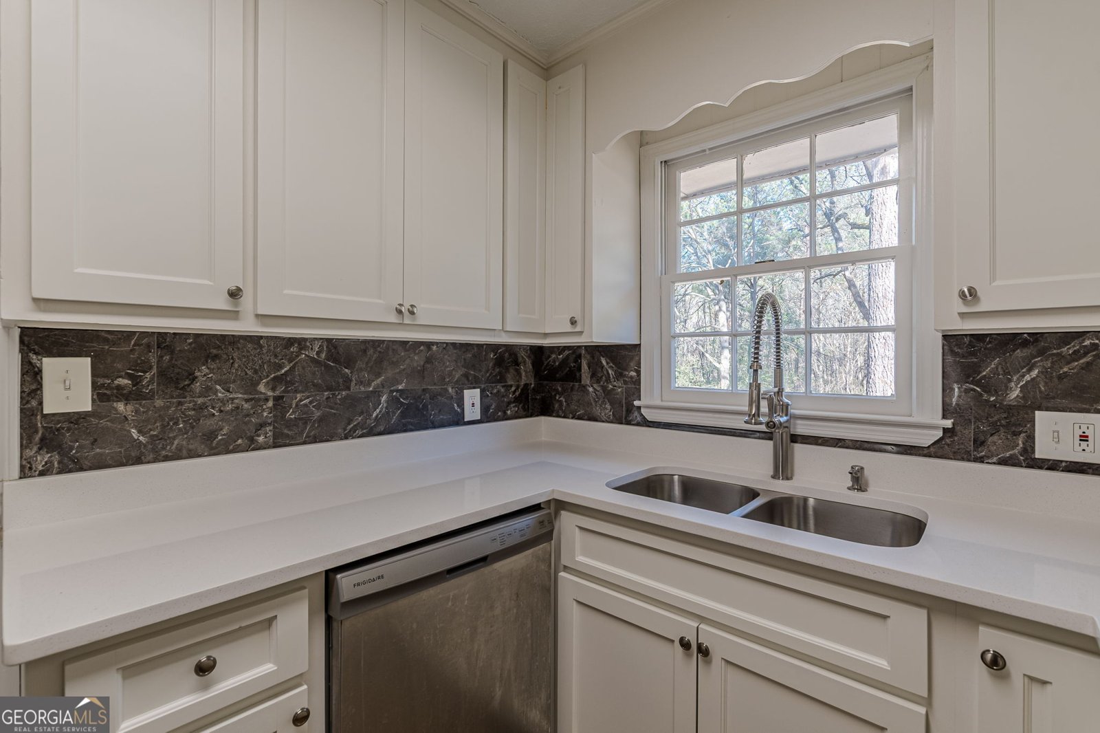 9178 Lakeview Drive Covington - Photo 18