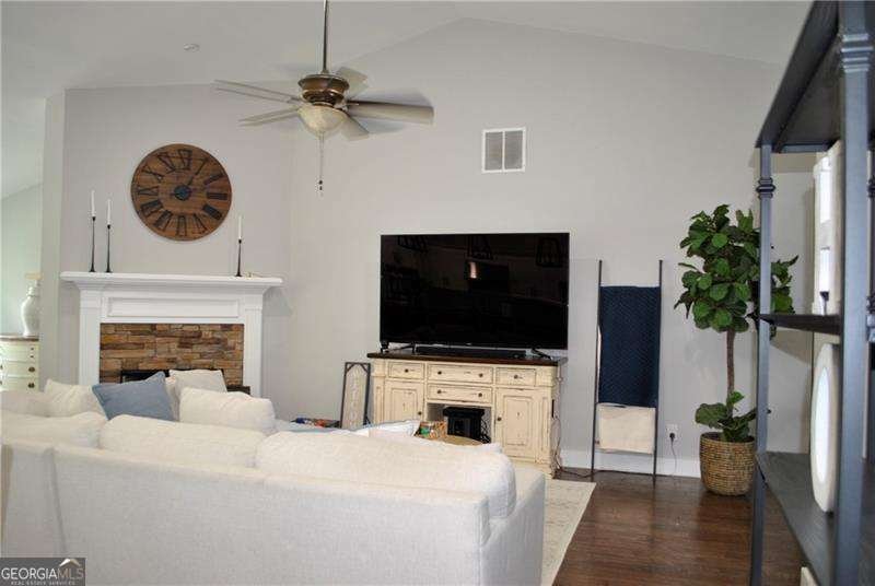 718 Bartow Drive Dacula - Photo 9