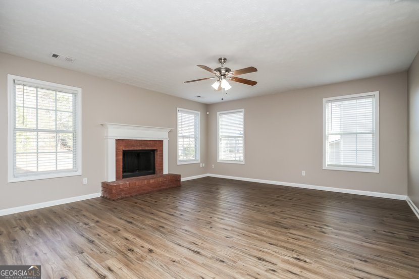 1028 Levista Drive Locust Grove - Photo 8