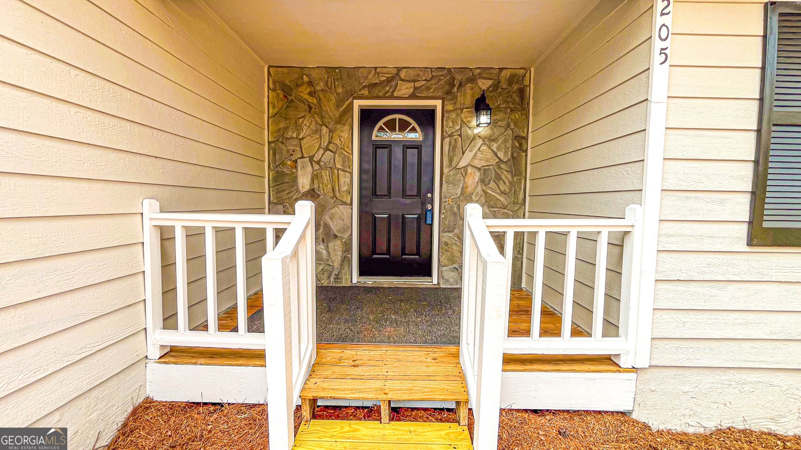 205 Silver Creek Lane Stockbridge - Photo 7