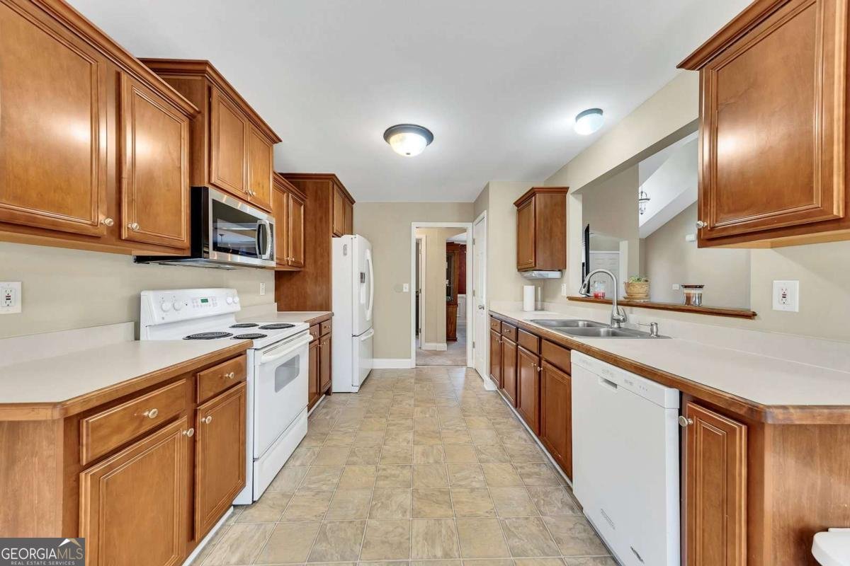 6935 Autumn Hills Drive Cumming - Photo 17