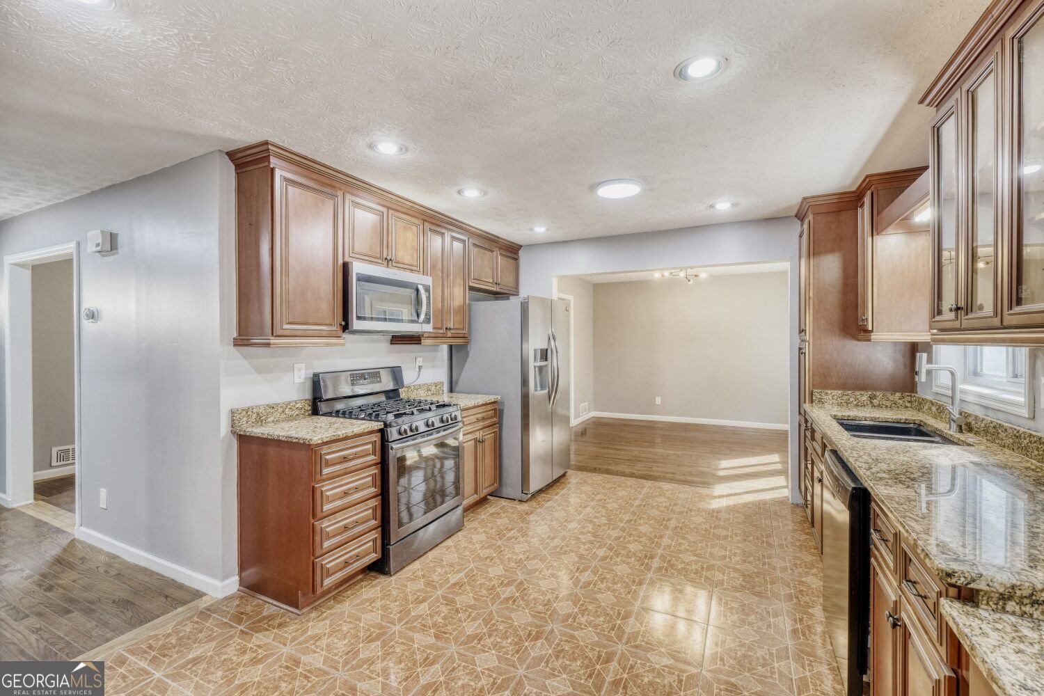 2201 Colonial Oak Way Stone Mountain - Photo 13