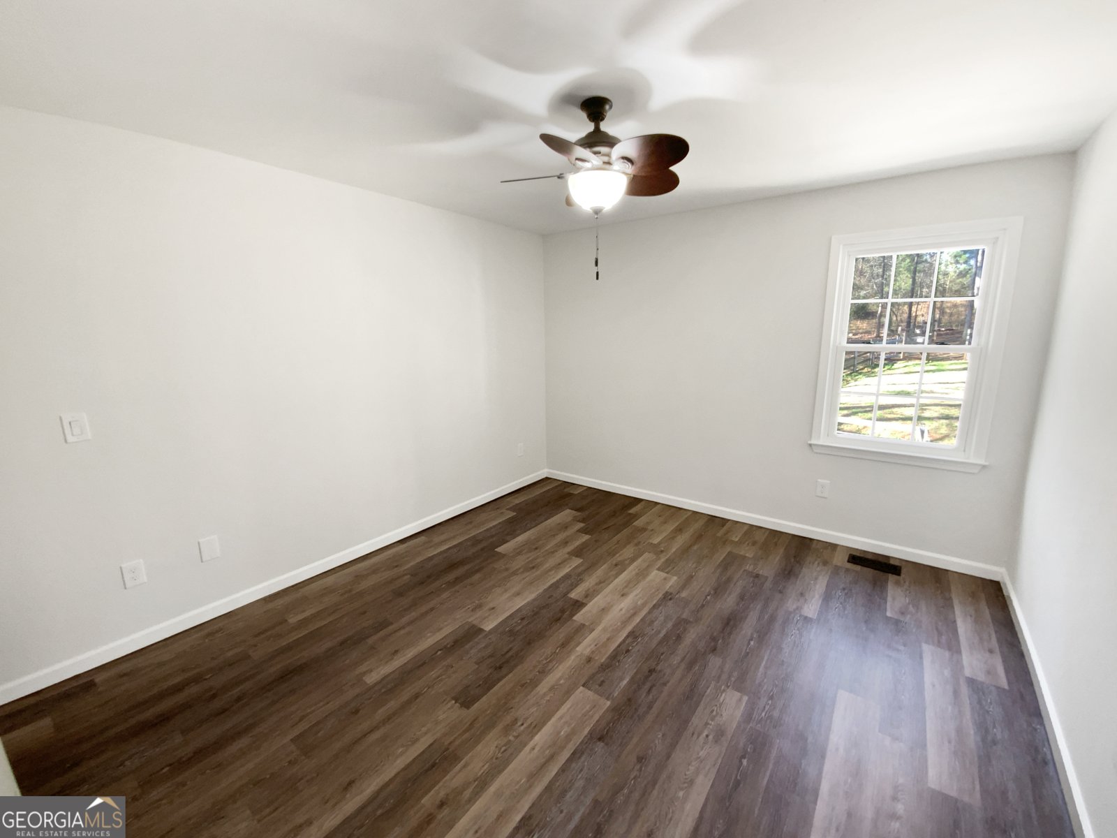 631 Driftwood Drive Woodstock - Photo 10