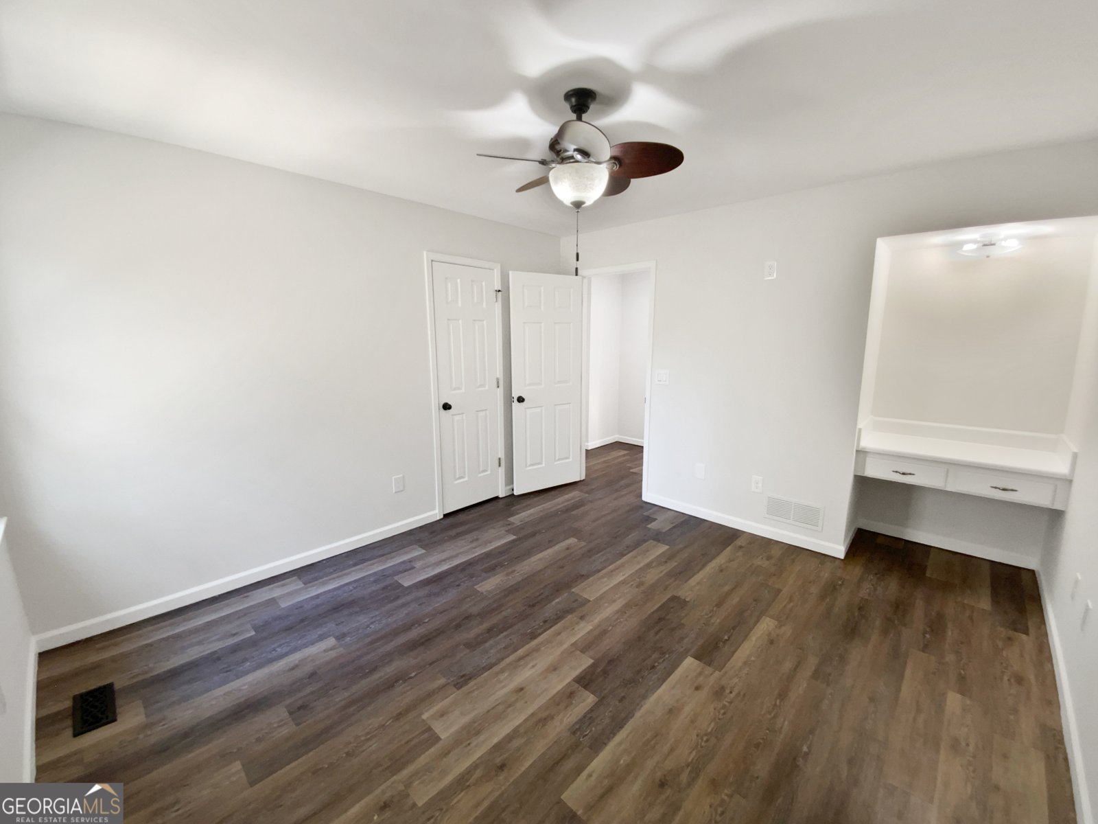 631 Driftwood Drive Woodstock - Photo 11