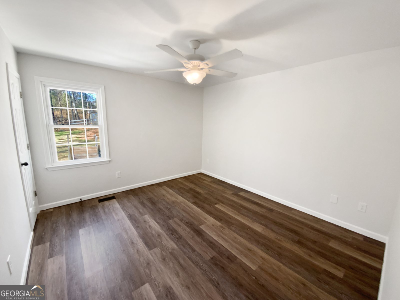 631 Driftwood Drive Woodstock - Photo 12