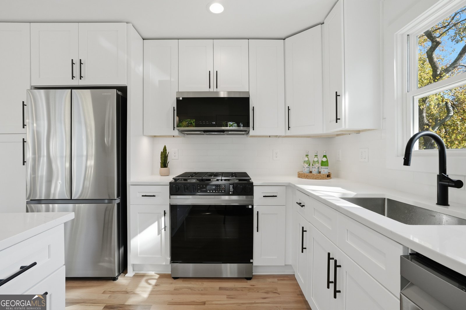 2101 Cloverdale Atlanta - Photo 18