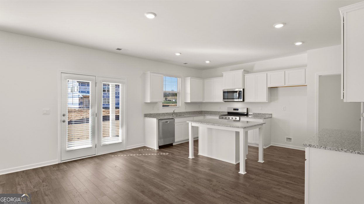 73 Weymouth Drive Locust Grove - Photo 8