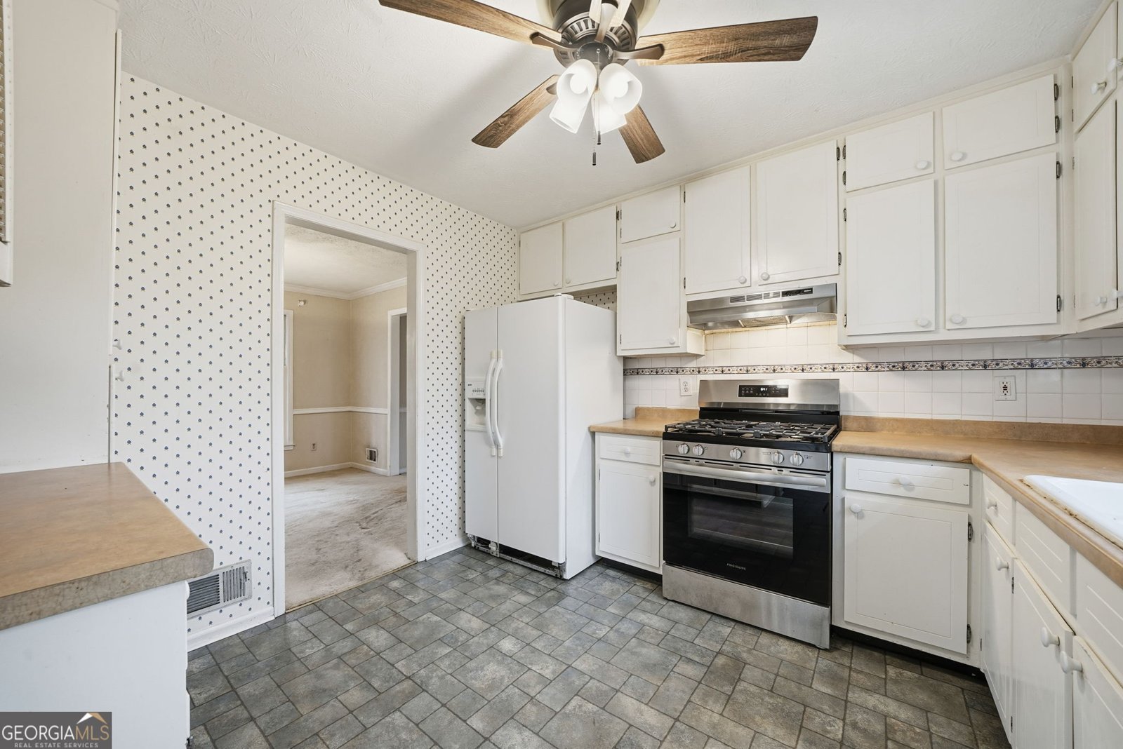 1715 Hidden Hollow Court Conyers - Photo 12