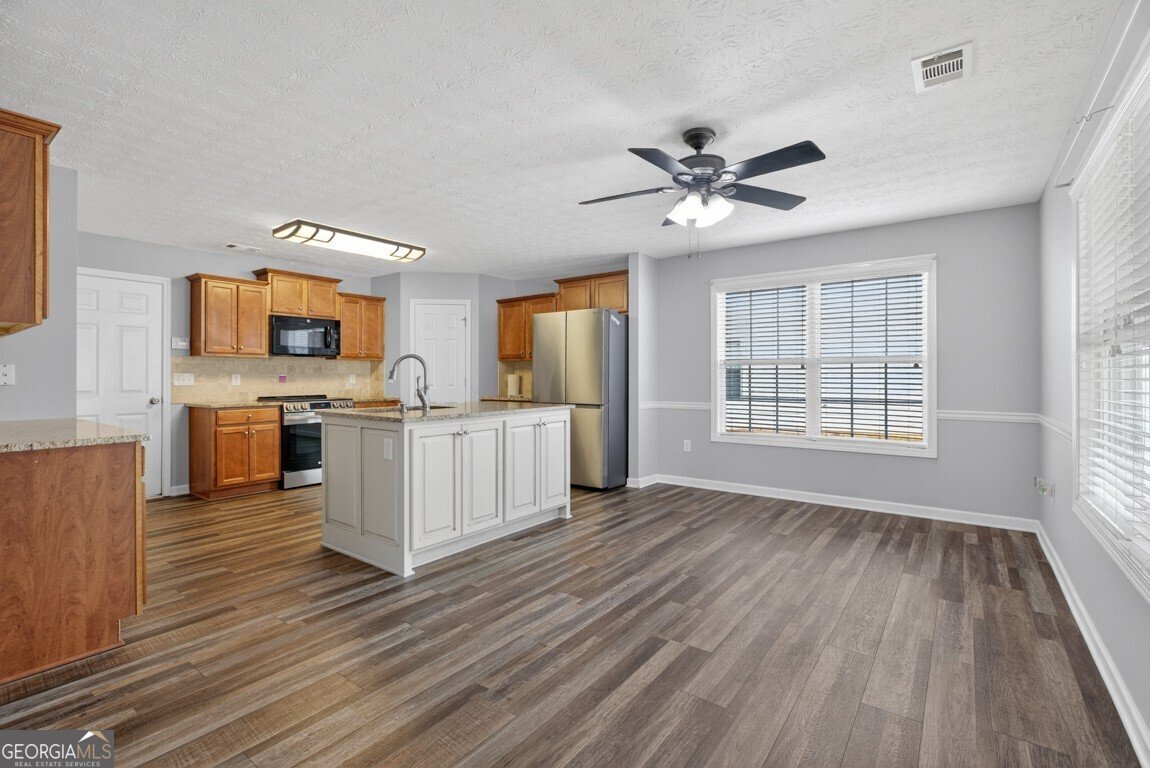 3338 Gardenside Walk Loganville - Photo 9