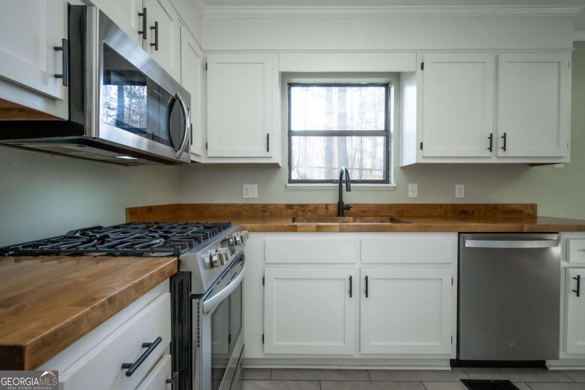 265 Round Table Road Athens - Photo 7