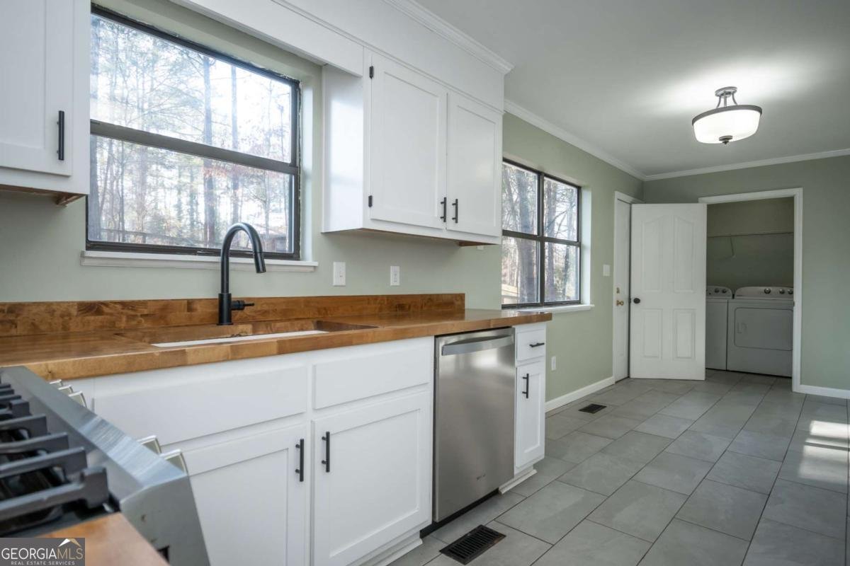 265 Round Table Road Athens - Photo 8