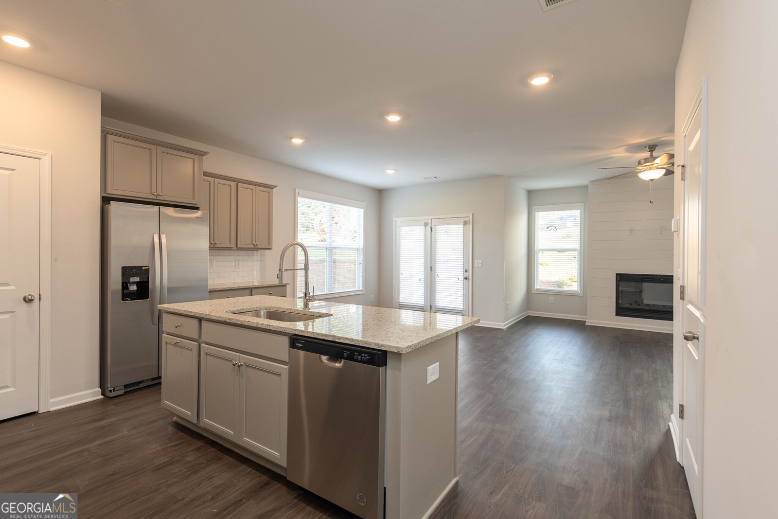 1120 Bartlett Trace Suwanee - Photo 6