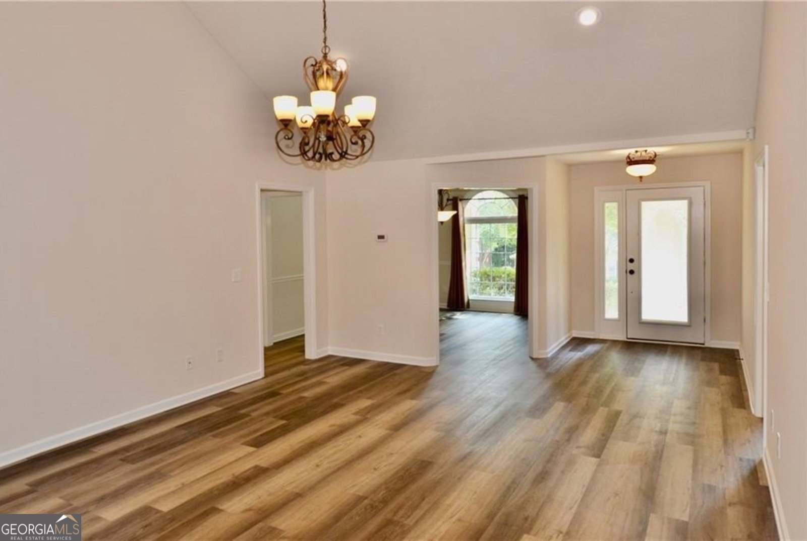 911 Oakwood Drive Columbus - Photo 7