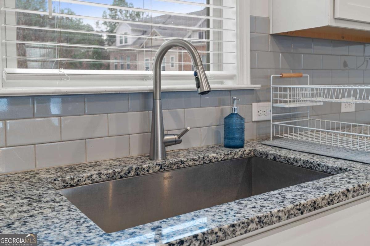 6500 Brooklake Court Mableton - Photo 17