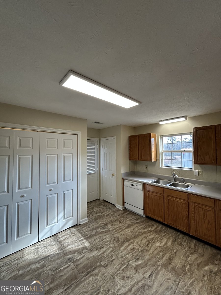 206 Ann Murphy Road West Point - Photo 14